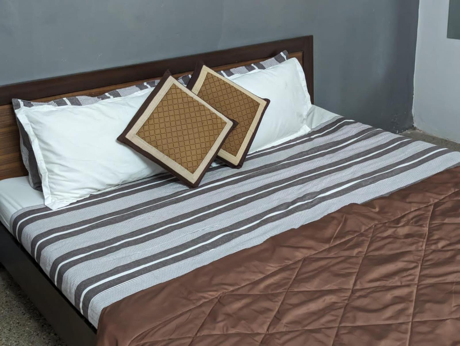 Swanky Sojourns Homestay Kolhapur Εξωτερικό φωτογραφία